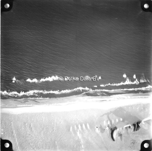 Luchtfoto Vlieland (1958) uit de collectie Kadaster Luchtfoto's en Kaarten