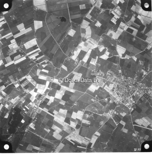 Luchtfoto Den Burg (1958) uit de collectie Kadaster Luchtfoto's en Kaarten
