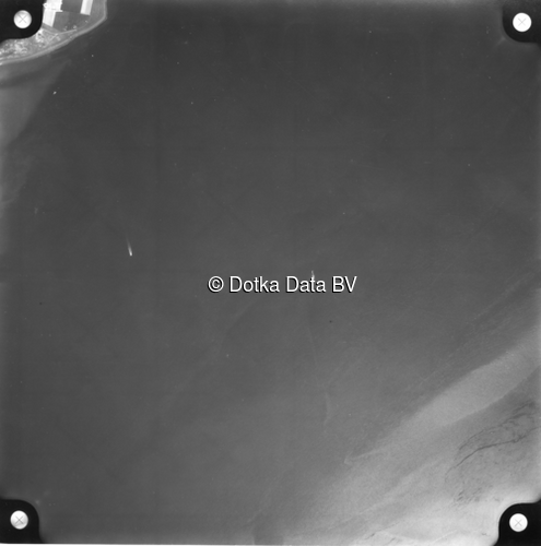 Luchtfoto Den Hoorn Texel (1958) uit de collectie Kadaster Luchtfoto's en Kaarten