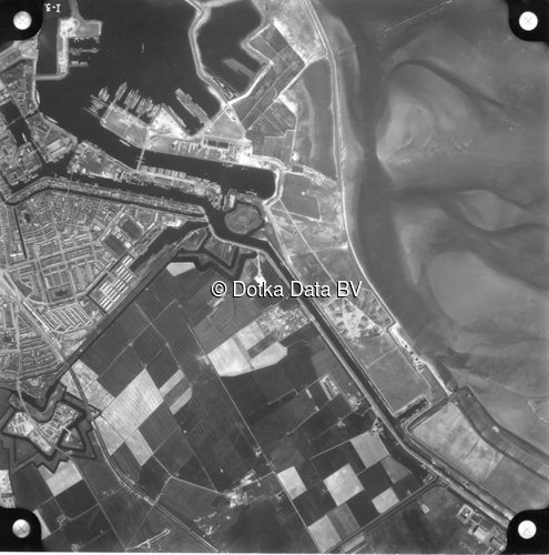 Luchtfoto Den Helder (1958) uit de collectie Kadaster Luchtfoto's en Kaarten