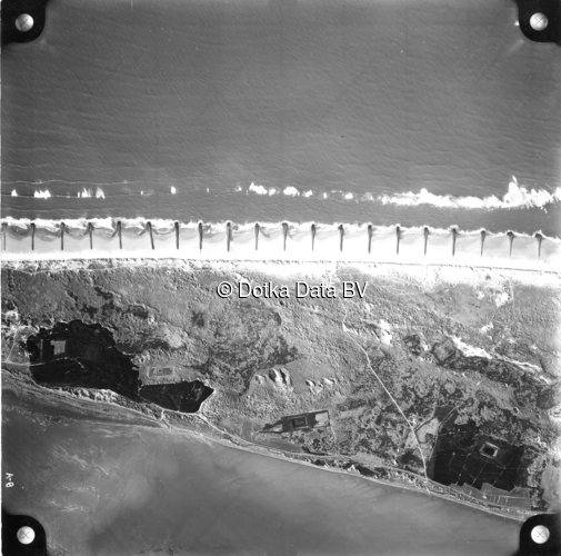 Luchtfoto Vlieland (1958) uit de collectie Kadaster Luchtfoto's en Kaarten