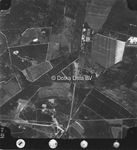 Luchtfoto Arnhem (1973) uit de collectie Kadaster Luchtfoto's en Kaarten