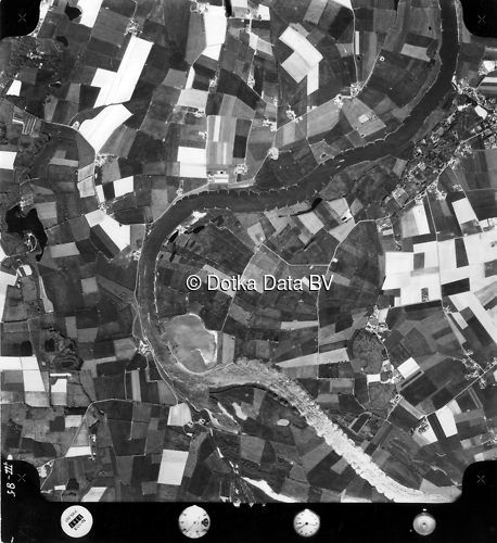 Luchtfoto Wilp (1973) uit de collectie Kadaster Luchtfoto's en Kaarten