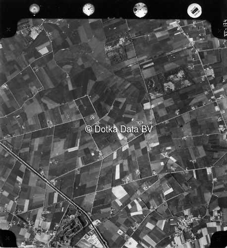 Luchtfoto Hall (1973) uit de collectie Kadaster Luchtfoto's en Kaarten