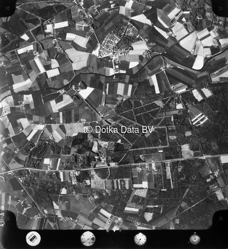 Luchtfoto Warnsveld (1973) uit de collectie Kadaster Luchtfoto's en Kaarten