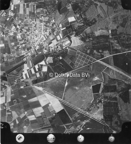 Luchtfoto Uddel (1973) uit de collectie Kadaster Luchtfoto's en Kaarten