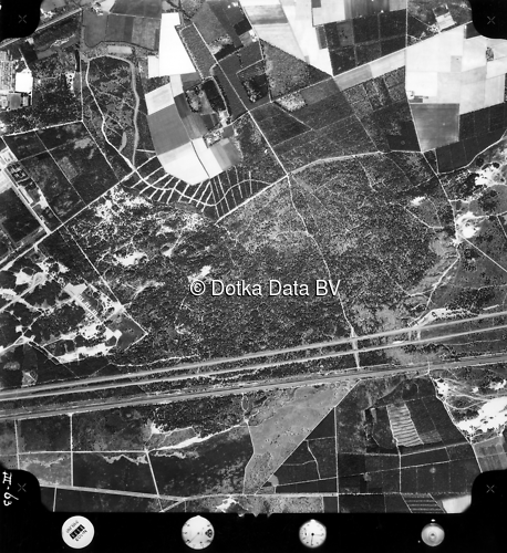 Luchtfoto Stroe (1973) uit de collectie Kadaster Luchtfoto's en Kaarten