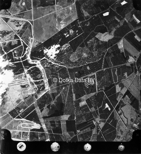 Luchtfoto Ugchelen (1973) uit de collectie Kadaster Luchtfoto's en Kaarten