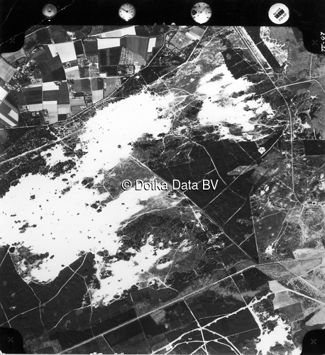 Luchtfoto Kootwijk (1973) uit de collectie Kadaster Luchtfoto's en Kaarten