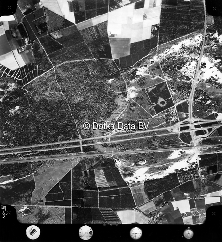 Luchtfoto Uddel (1973) uit de collectie Kadaster Luchtfoto's en Kaarten