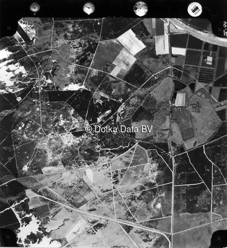 Luchtfoto Radio Kootwijk (1973) uit de collectie Kadaster Luchtfoto's en Kaarten