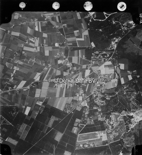 Luchtfoto Otterlo (1973) uit de collectie Kadaster Luchtfoto's en Kaarten