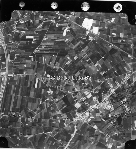 Luchtfoto Klarenbeek (1973) uit de collectie Kadaster Luchtfoto's en Kaarten