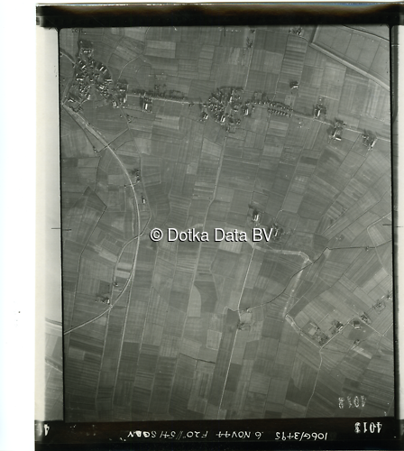 Luchtfoto Farmsum (1944) uit de collectie Kadaster WOII Luchtfoto's