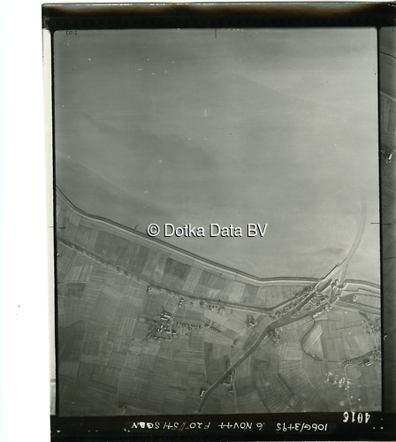Luchtfoto Termunterzijl (1944) uit de collectie Kadaster WOII Luchtfoto's