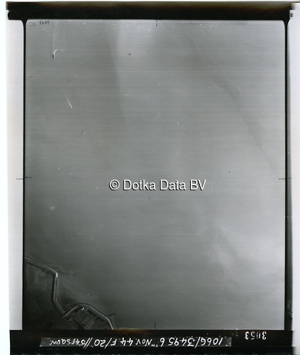 Luchtfoto Delfzijl (1944) uit de collectie Kadaster WOII Luchtfoto's