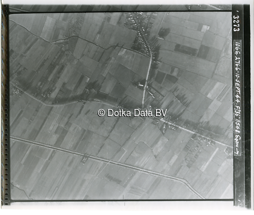 Luchtfoto Groningen (1944) uit de collectie Kadaster WOII Luchtfoto's