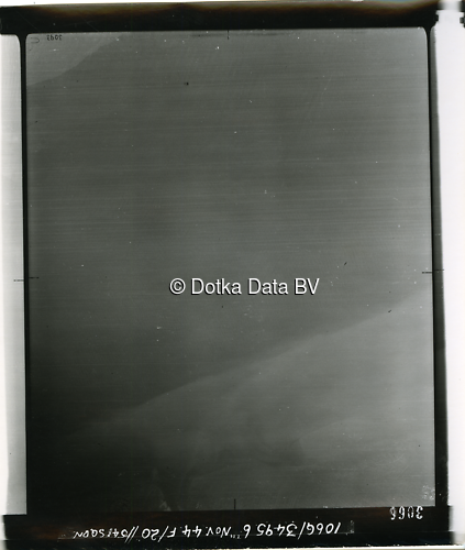 Luchtfoto Uithuizermeeden (1944) uit de collectie Kadaster WOII Luchtfoto's