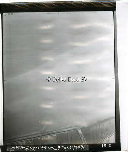 Luchtfoto Eemshaven (1944) uit de collectie Kadaster WOII Luchtfoto's