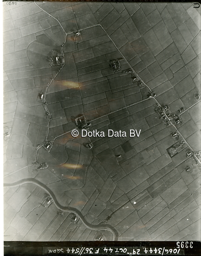 Luchtfoto Groningen (1944) uit de collectie Kadaster WOII Luchtfoto's