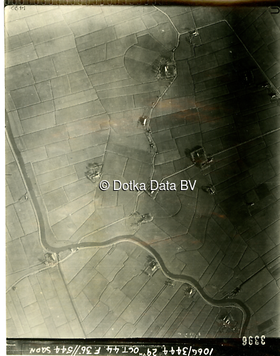 Luchtfoto Groningen (1944) uit de collectie Kadaster WOII Luchtfoto's