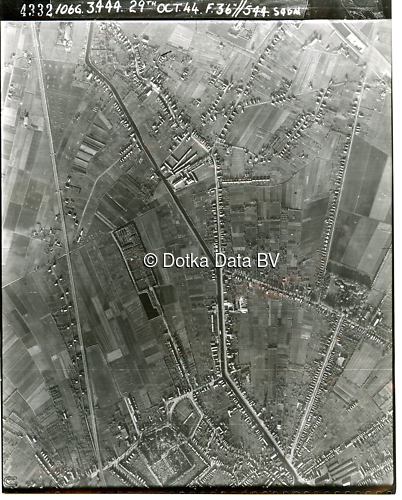 Luchtfoto Winschoten (1944) uit de collectie Kadaster WOII Luchtfoto's