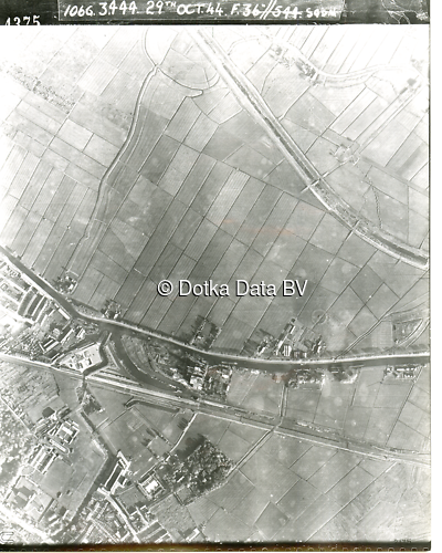 Luchtfoto Groningen (1944) uit de collectie Kadaster WOII Luchtfoto's