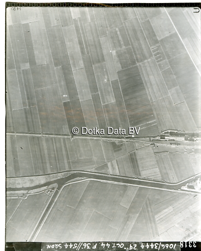 Luchtfoto Nieuw Beerta (1944) uit de collectie Kadaster WOII Luchtfoto's