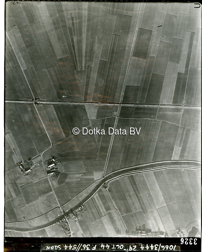 Luchtfoto Beerta (1944) uit de collectie Kadaster WOII Luchtfoto's