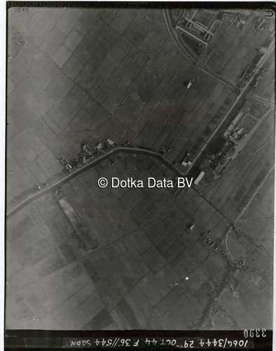 Luchtfoto Groningen (1944) uit de collectie Kadaster WOII Luchtfoto's