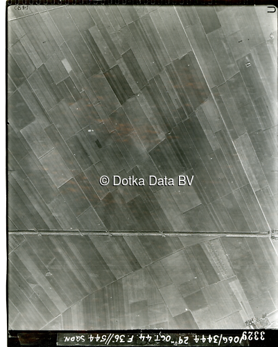 Luchtfoto Beerta (1944) uit de collectie Kadaster WOII Luchtfoto's