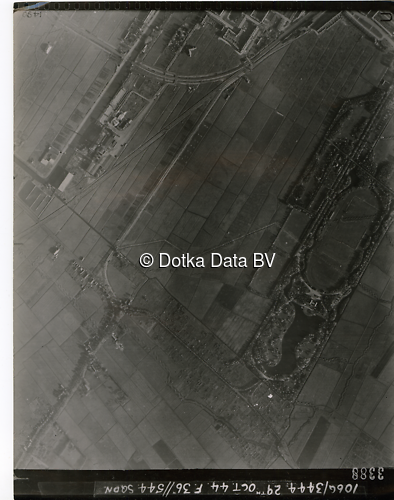 Luchtfoto Groningen (1944) uit de collectie Kadaster WOII Luchtfoto's