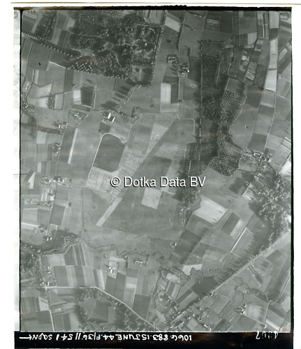 Luchtfoto Antwerpen (1944) uit de collectie Kadaster WOII Luchtfoto's