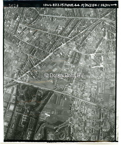 Luchtfoto Antwerpen (1944) uit de collectie Kadaster WOII Luchtfoto's
