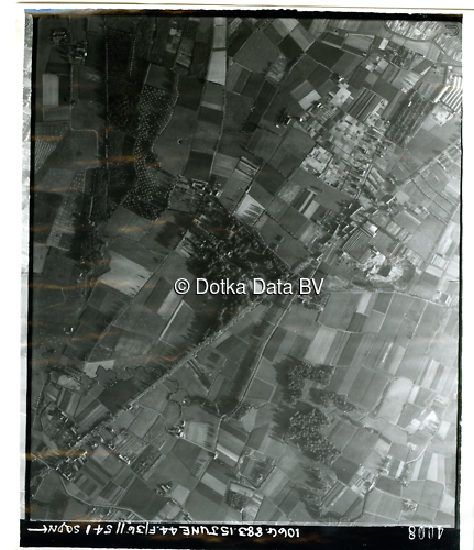 Luchtfoto Antwerpen (1944) uit de collectie Kadaster WOII Luchtfoto's