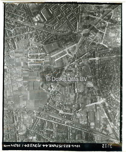 Luchtfoto Antwerpen (1944) uit de collectie Kadaster WOII Luchtfoto's