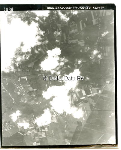 Luchtfoto (1944) uit de collectie Kadaster WOII Luchtfoto's