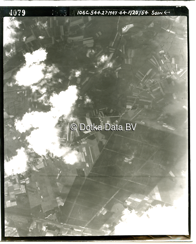 Luchtfoto (1944) uit de collectie Kadaster WOII Luchtfoto's