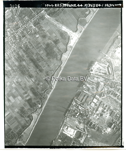 Luchtfoto Kruibeke (1944) uit de collectie Kadaster WOII Luchtfoto's