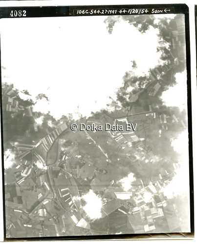 Luchtfoto (1944) uit de collectie Kadaster WOII Luchtfoto's