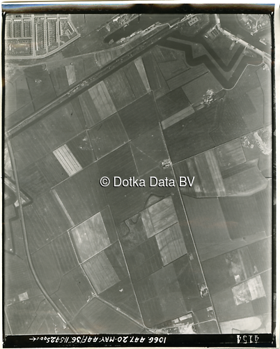 Luchtfoto Den Helder (1944) uit de collectie Kadaster WOII Luchtfoto's