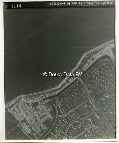 Luchtfoto Den Helder (1944) uit de collectie Kadaster WOII Luchtfoto's