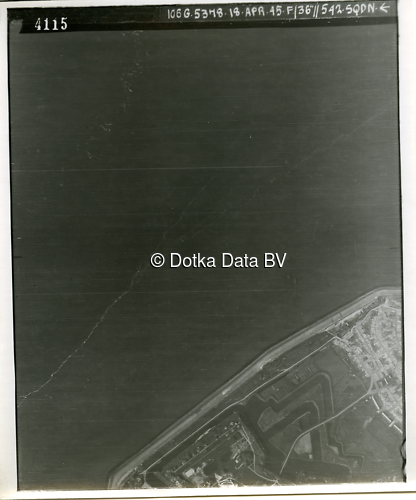 Luchtfoto Den Helder (1944) uit de collectie Kadaster WOII Luchtfoto's