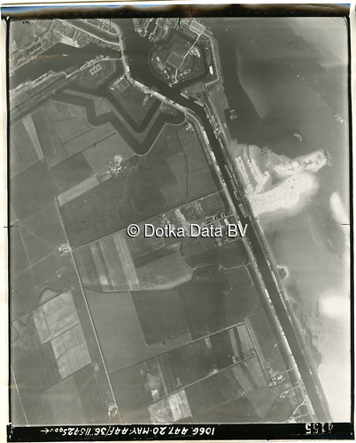 Luchtfoto Den Helder (1944) uit de collectie Kadaster WOII Luchtfoto's