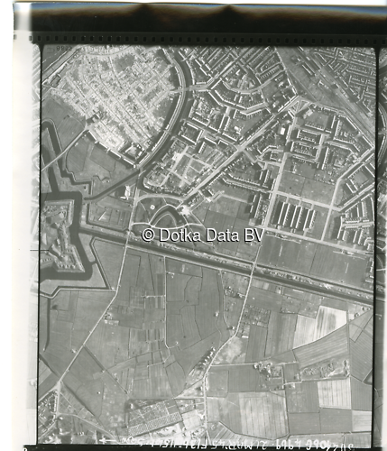 Luchtfoto Den Helder (1945) uit de collectie Kadaster WOII Luchtfoto's