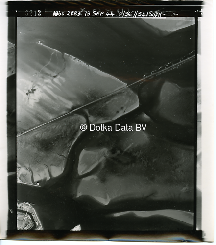 Luchtfoto Den Helder (1944) uit de collectie Kadaster WOII Luchtfoto's