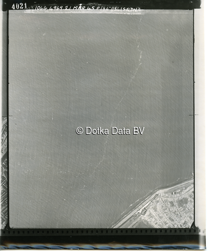 Luchtfoto Den Helder (1945) uit de collectie Kadaster WOII Luchtfoto's