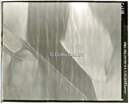 Luchtfoto Den Helder (1944) uit de collectie Kadaster WOII Luchtfoto's