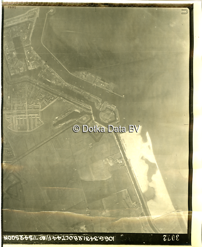 Luchtfoto Den Helder (1944) uit de collectie Kadaster WOII Luchtfoto's