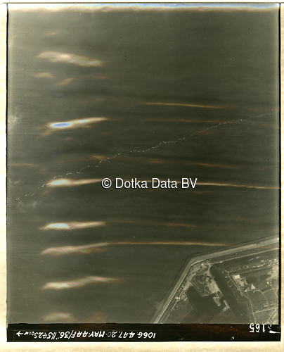 Luchtfoto Den Helder (1944) uit de collectie Kadaster WOII Luchtfoto's